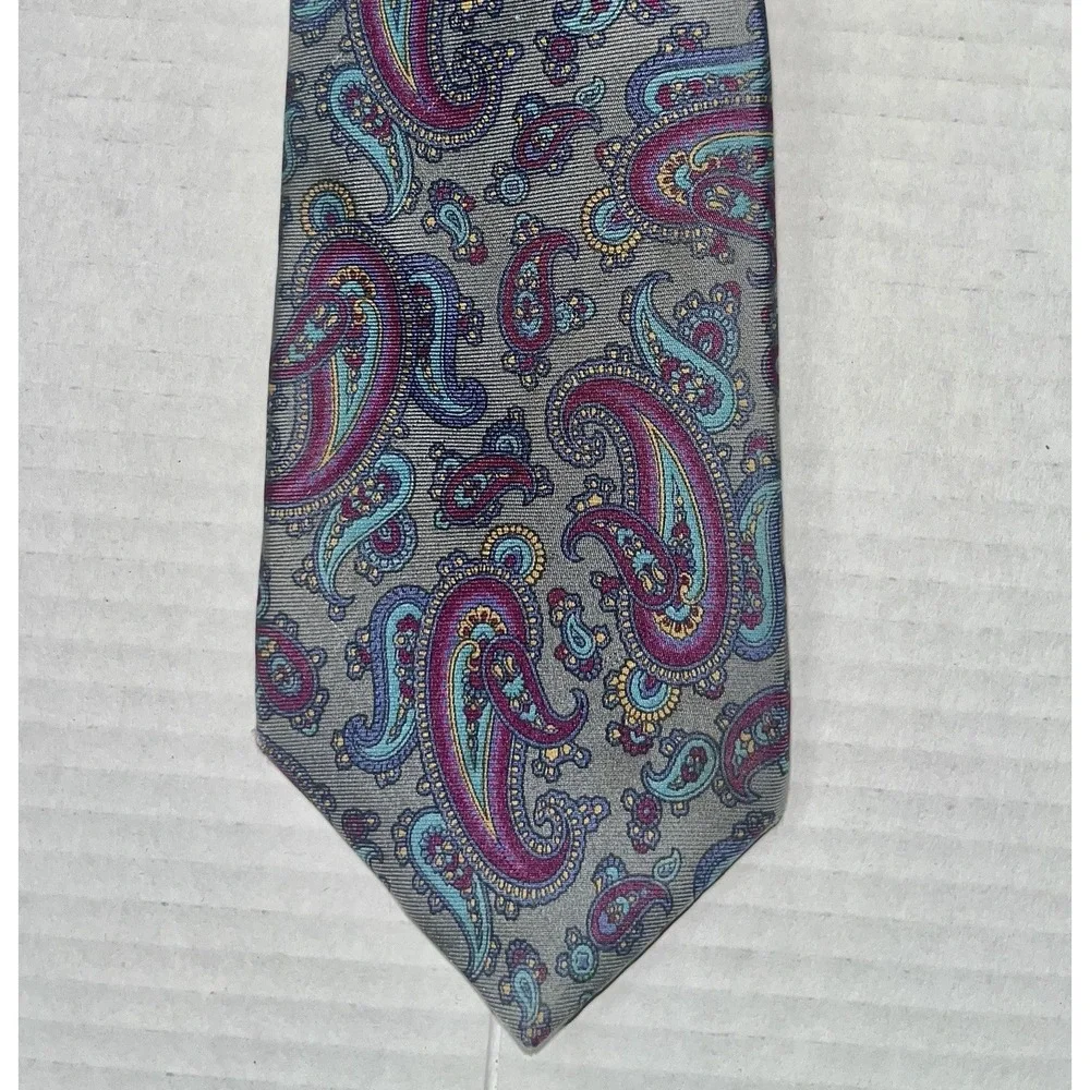 Vintage Carson Pirie‎ Scott Tie Men's OS Gray Paisley Easter Professional Office
